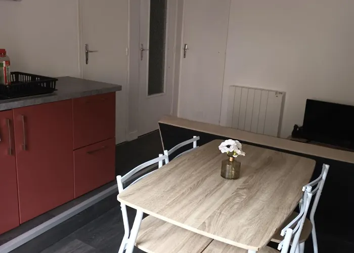 Petite Maison Cocooning 度假居 Brigueuil